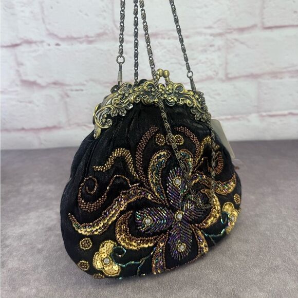 Vintage NWT Silk Beaded Embroidered Black Evening Framed Bag - Picture 2 of 13